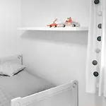 Three-bedroom In Vikanes Casa de Férias
