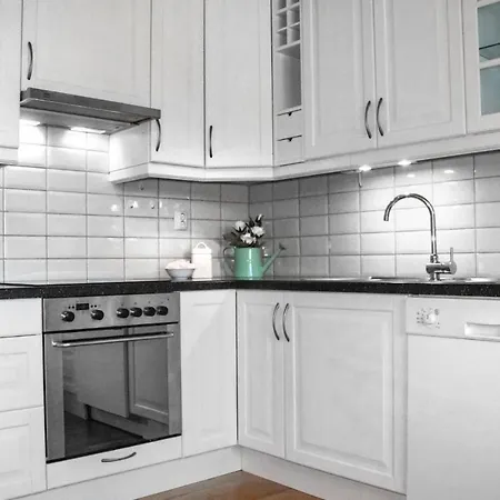 Three-bedroom In Vikanes بيت للعطل *