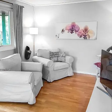 بيت للعطل Three-bedroom In Vikanes Eikemo